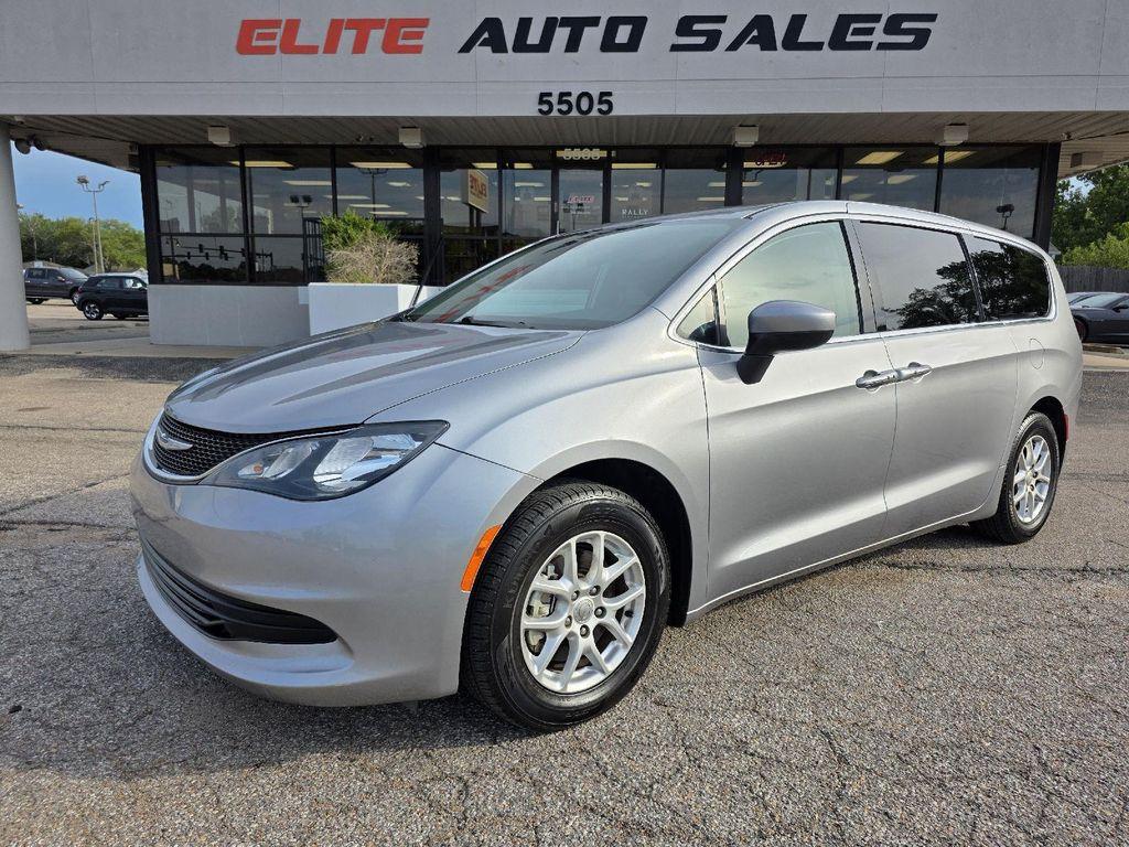 used 2019 Chrysler Pacifica car, priced at $15,500