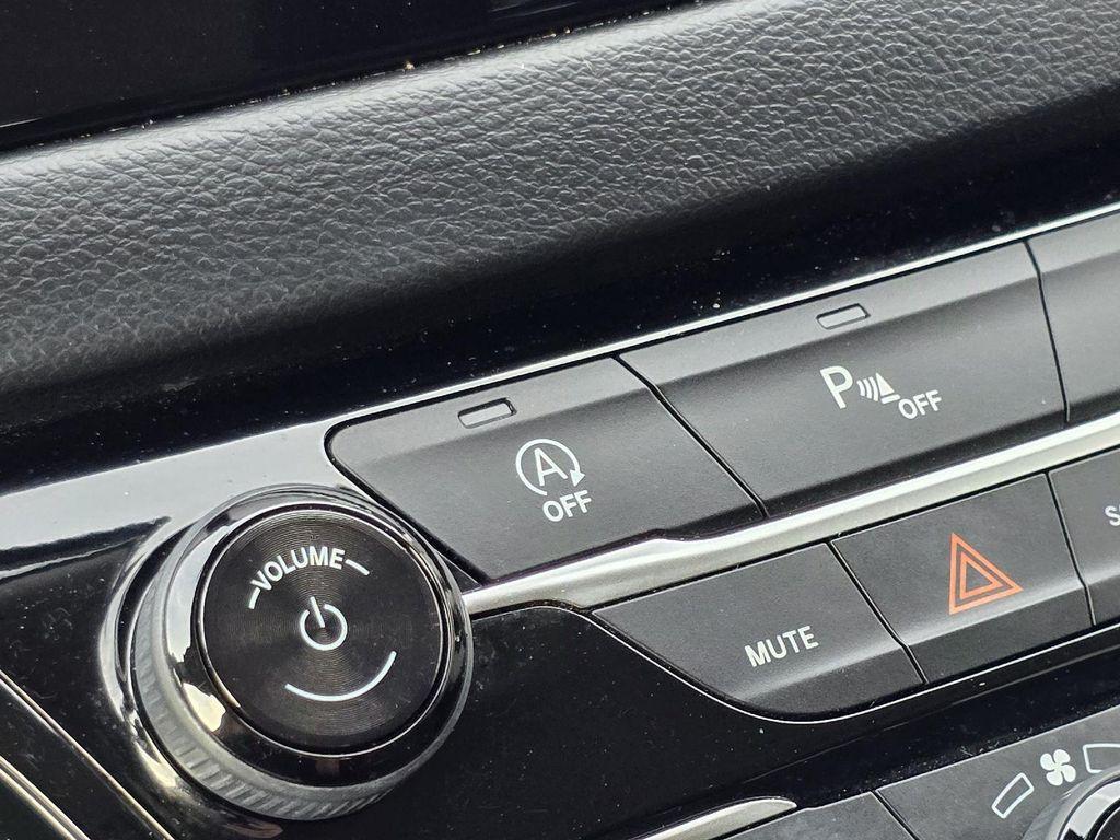 used 2019 Chrysler Pacifica car, priced at $15,500