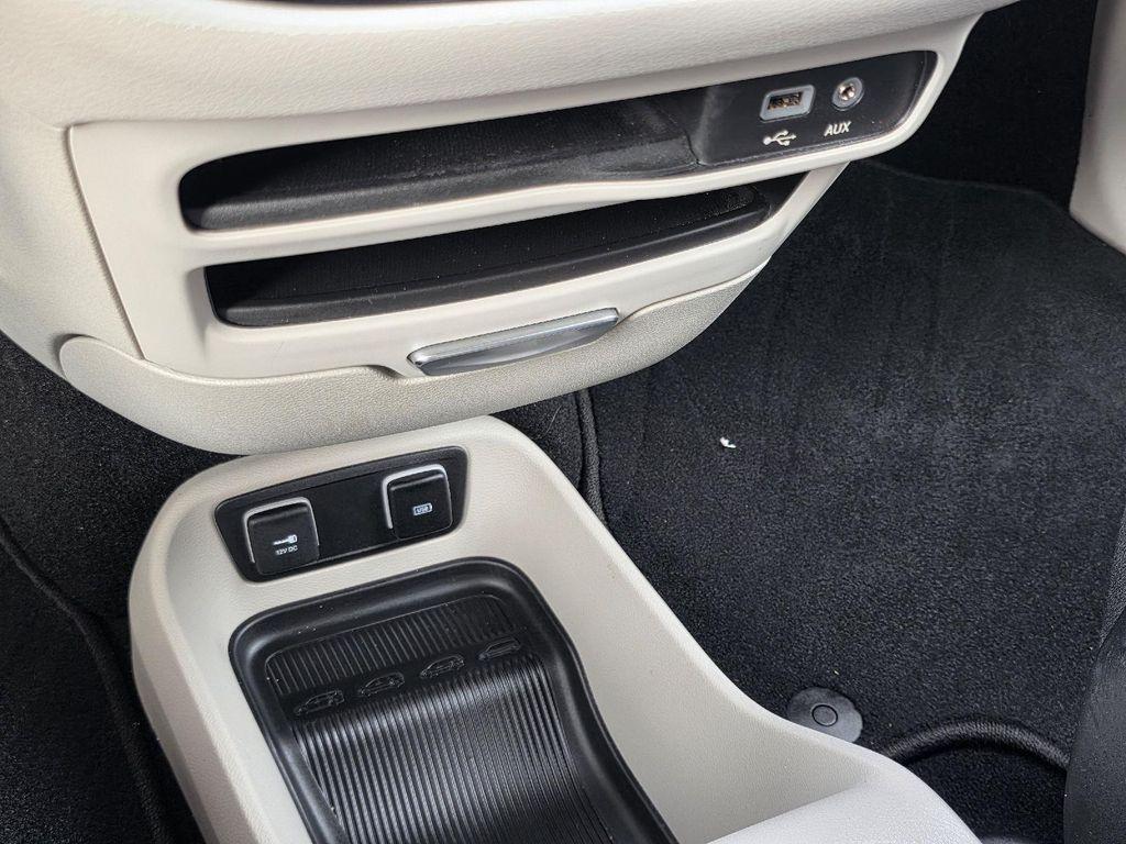 used 2019 Chrysler Pacifica car, priced at $15,500