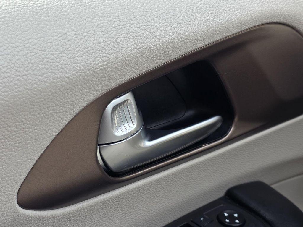 used 2019 Chrysler Pacifica car, priced at $15,500