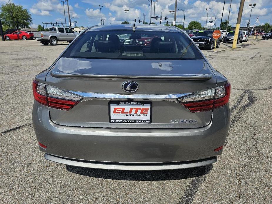 used 2016 Lexus ES 300h car, priced at $19,505