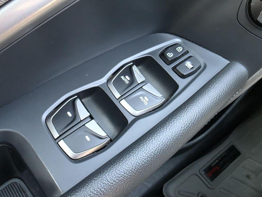 used 2019 Hyundai Santa Fe XL car, priced at $16,947