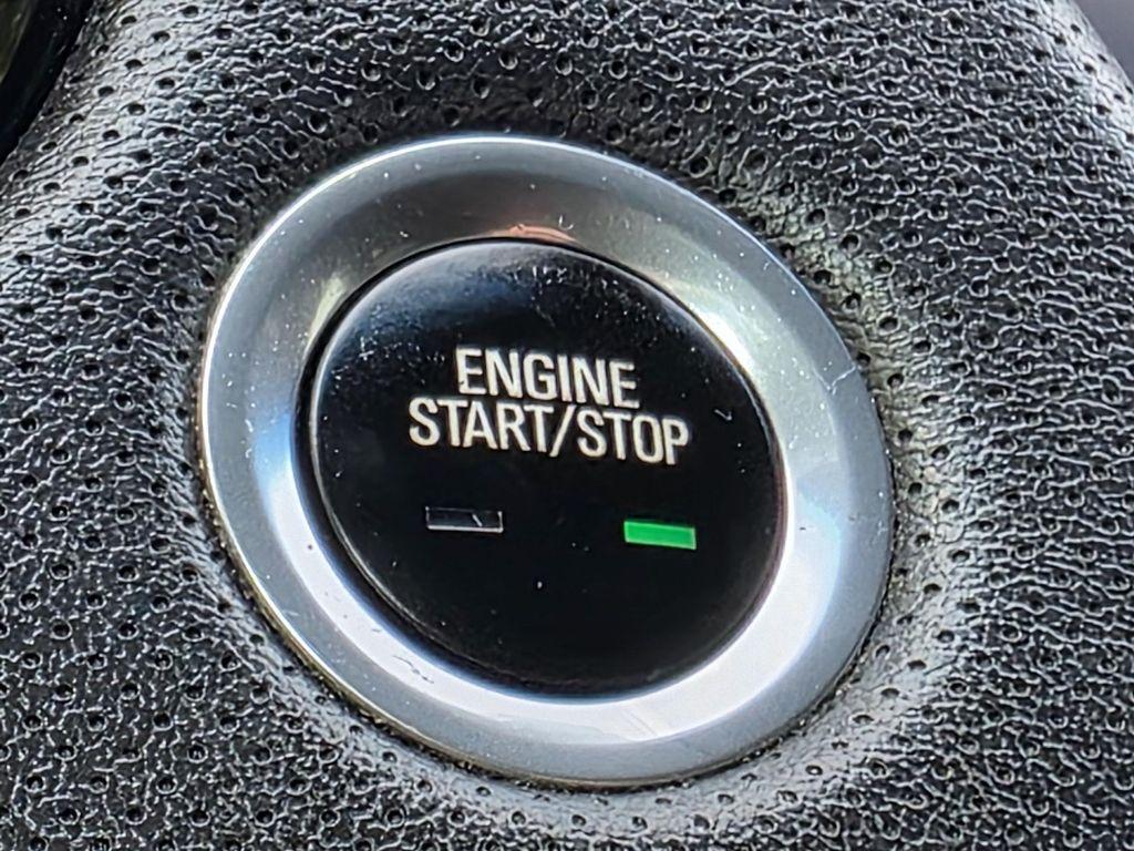 used 2020 Cadillac XT5 car, priced at $18,300