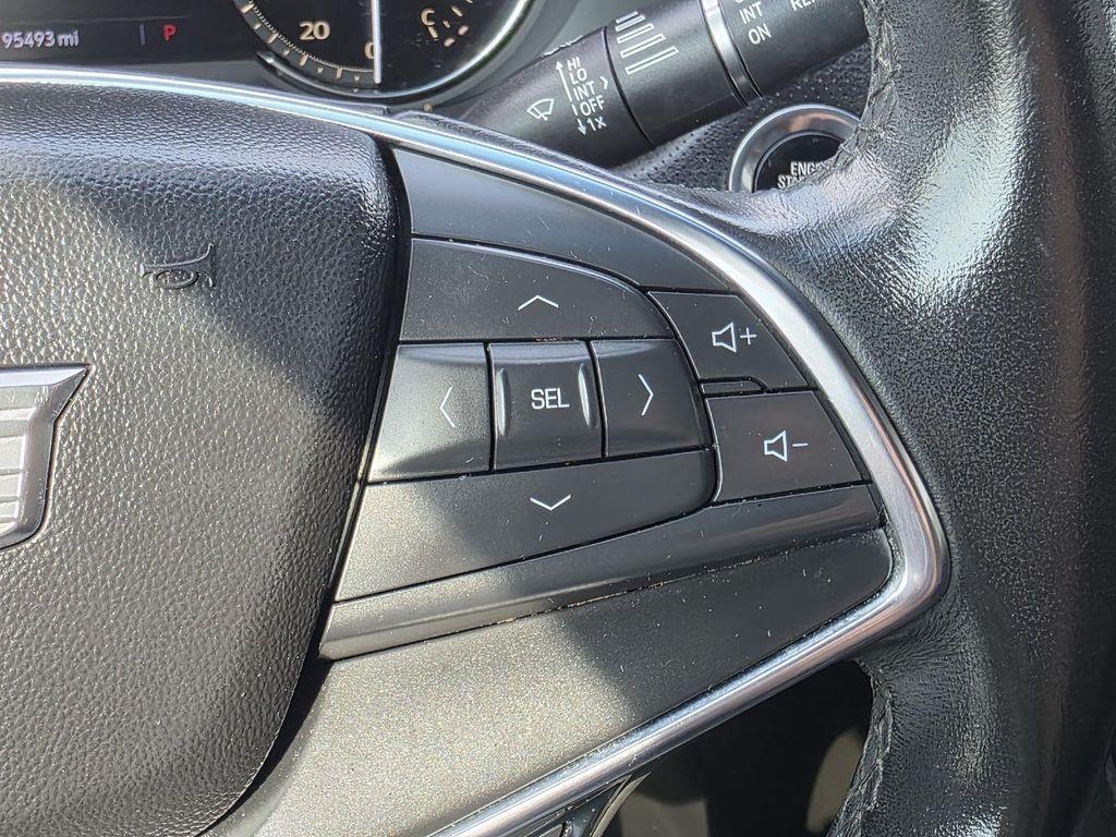 used 2020 Cadillac XT5 car, priced at $18,300
