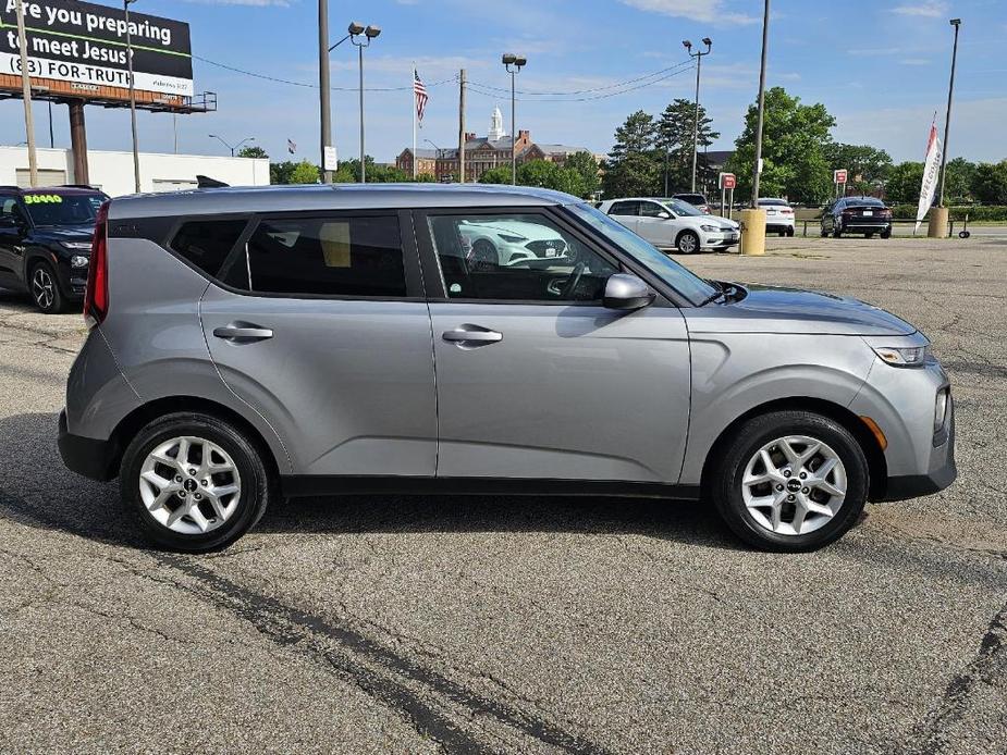 used 2022 Kia Soul car, priced at $16,151