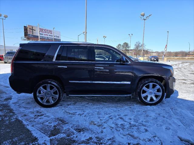 used 2015 Cadillac Escalade car, priced at $25,962