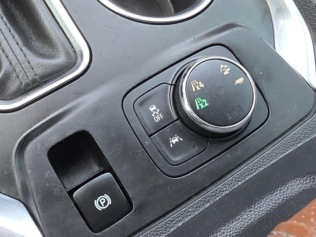 used 2019 Chevrolet Traverse car, priced at $22,990