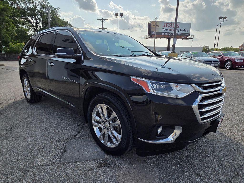 used 2019 Chevrolet Traverse car, priced at $22,990