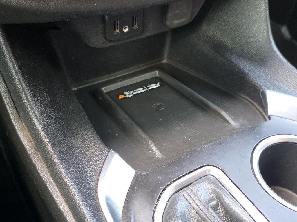 used 2019 Chevrolet Traverse car, priced at $22,990