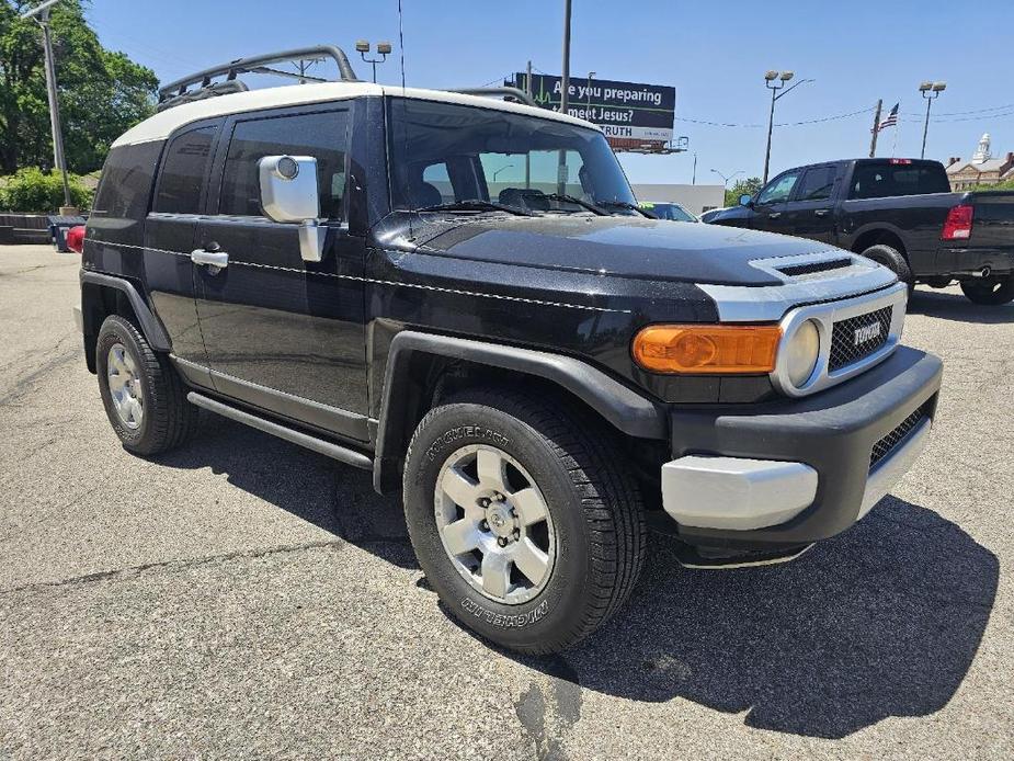 used 2007 Toyota FJ Cruiser car, priced at $11,000