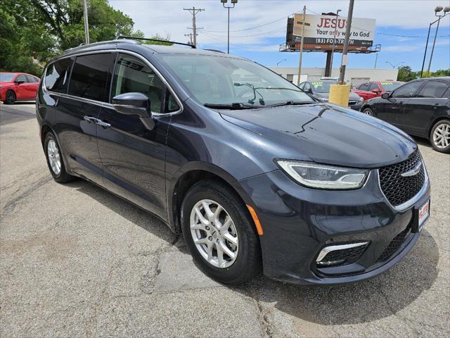 used 2021 Chrysler Pacifica car, priced at $18,000