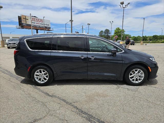 used 2021 Chrysler Pacifica car, priced at $18,000