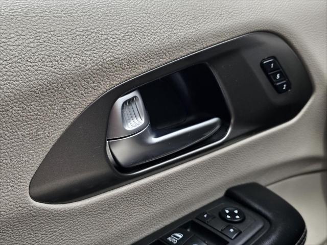 used 2021 Chrysler Pacifica car, priced at $18,000