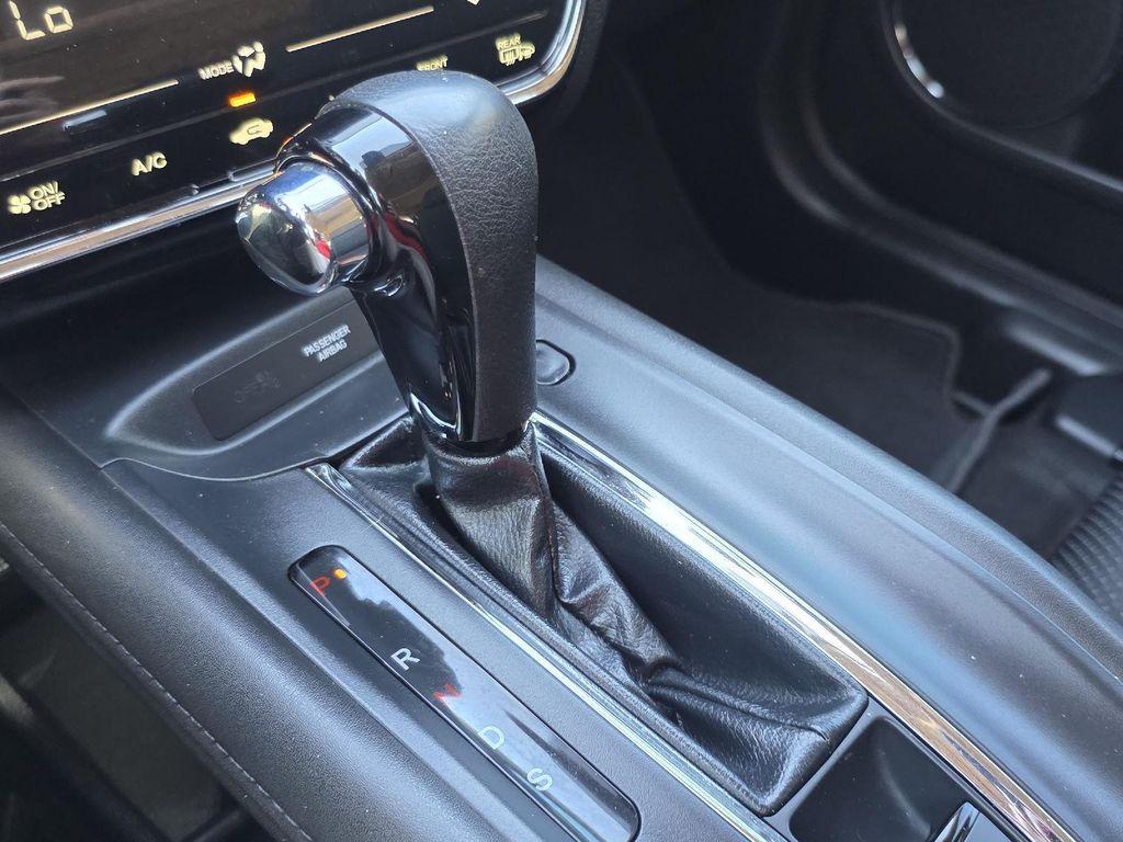 used 2022 Honda HR-V car, priced at $18,800