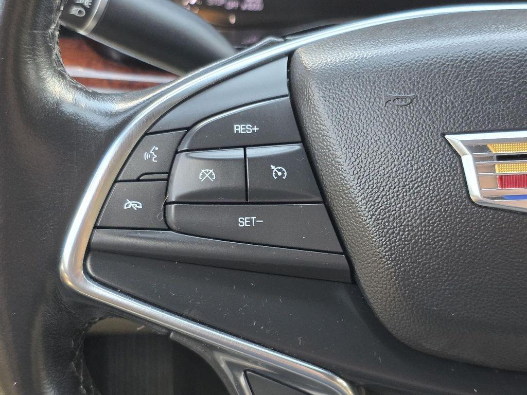 used 2019 Cadillac XT5 car, priced at $18,840