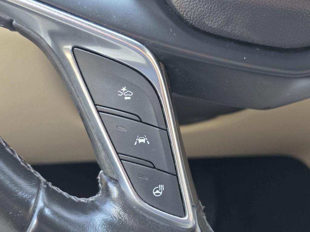 used 2019 Cadillac XT5 car, priced at $18,840