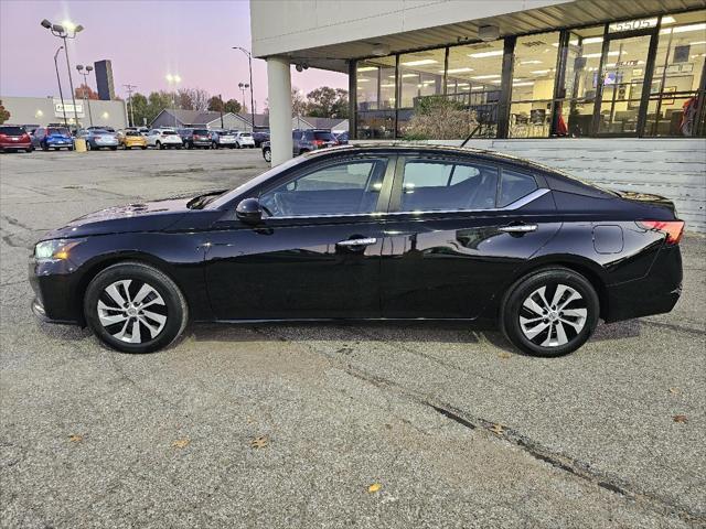 used 2023 Nissan Altima car, priced at $19,362