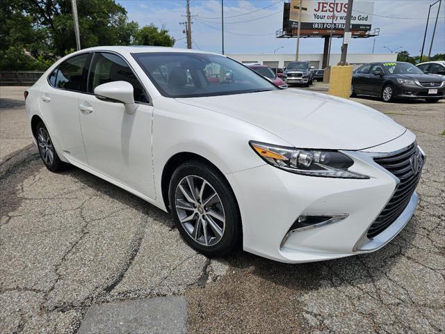 used 2016 Lexus ES 300h car, priced at $18,900