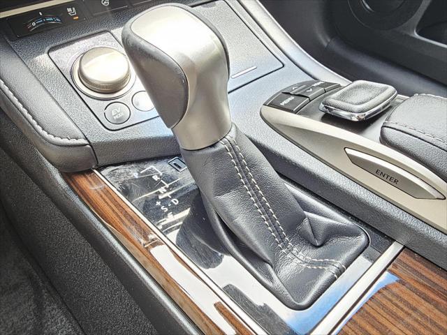 used 2016 Lexus ES 300h car, priced at $18,900
