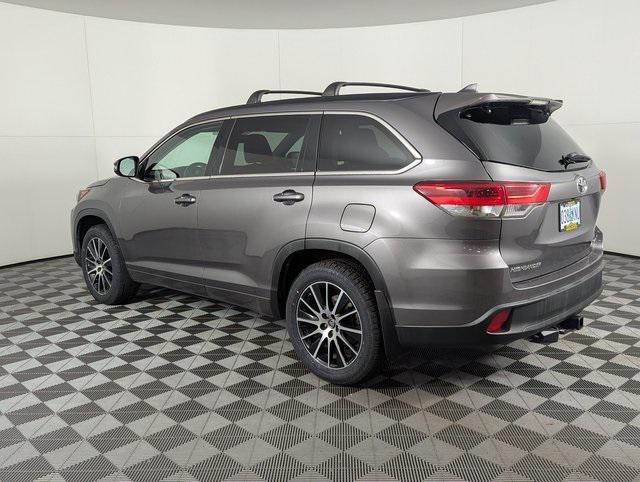 used 2018 Toyota Highlander car, priced at $26,981