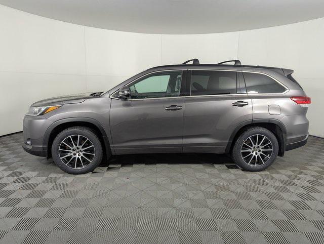 used 2018 Toyota Highlander car, priced at $26,981