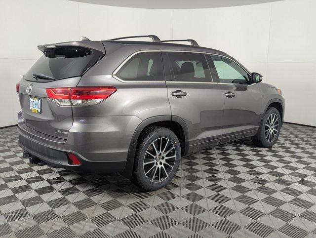 used 2018 Toyota Highlander car, priced at $26,981