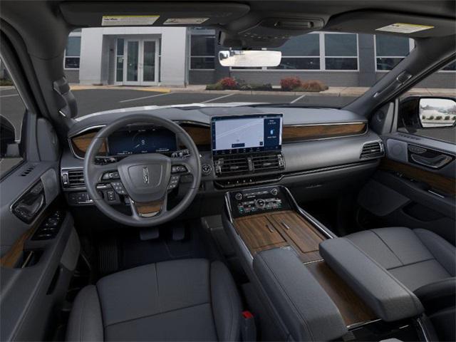 new 2024 Lincoln Navigator car, priced at $106,781