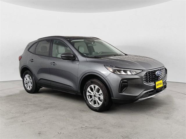 used 2025 Ford Escape car, priced at $26,989