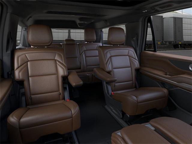 new 2025 Lincoln Navigator car, priced at $105,325
