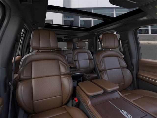 new 2025 Lincoln Navigator car, priced at $103,190