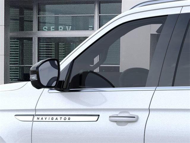 new 2025 Lincoln Navigator car, priced at $103,190