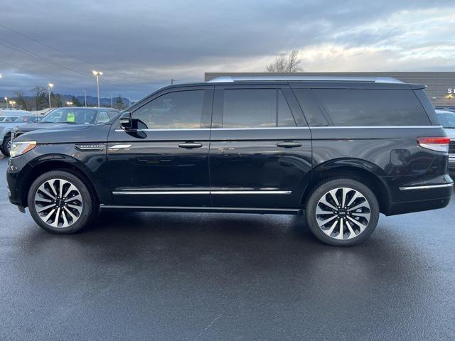 used 2023 Lincoln Navigator car