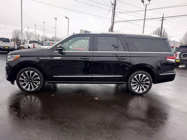 used 2023 Lincoln Navigator car