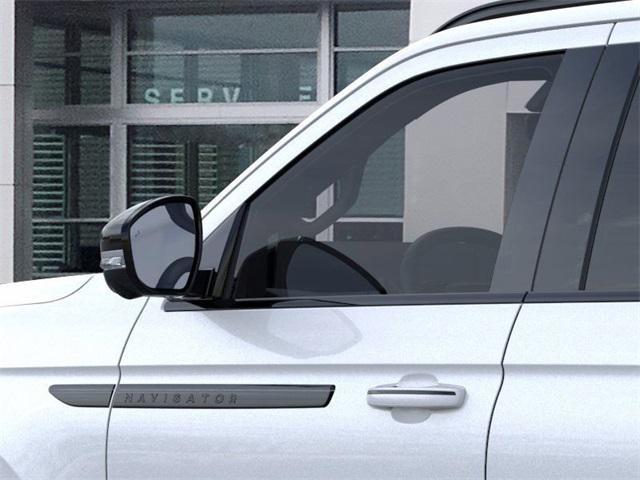 new 2025 Lincoln Navigator car, priced at $108,365