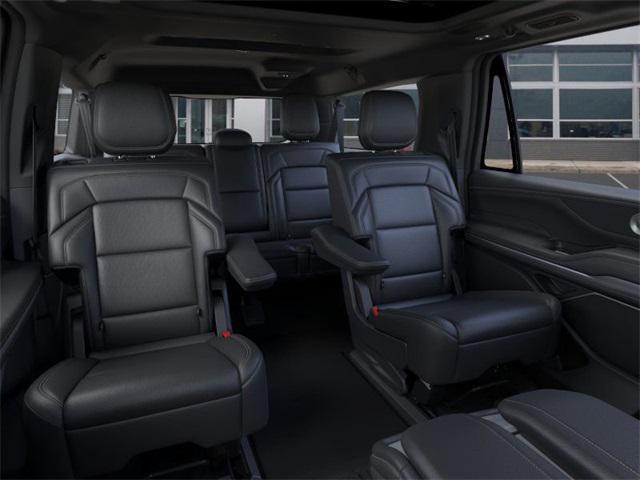 new 2025 Lincoln Navigator car, priced at $108,365