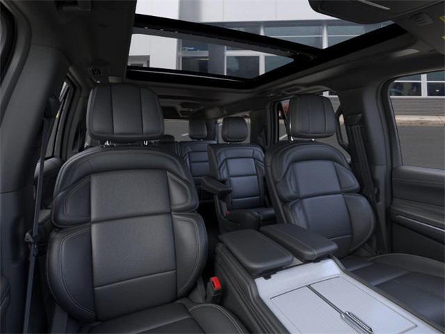 new 2025 Lincoln Navigator car, priced at $108,365