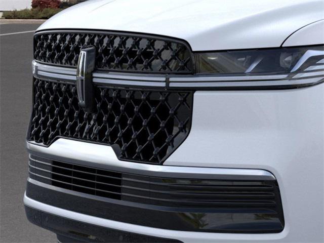 new 2025 Lincoln Navigator car, priced at $105,435