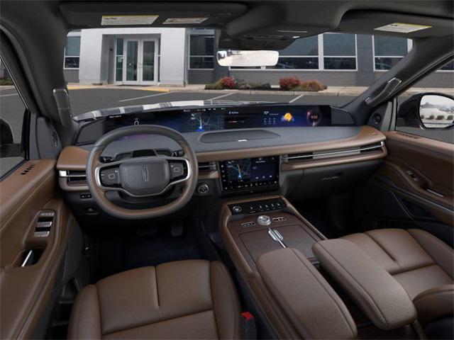 new 2025 Lincoln Navigator car, priced at $108,790