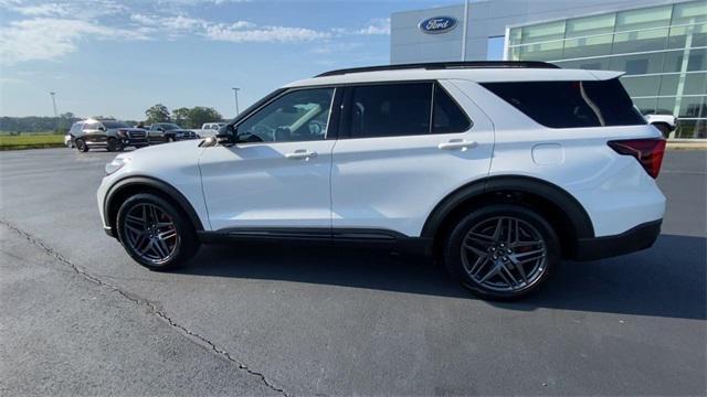 new 2025 Ford Explorer car, priced at $60,590