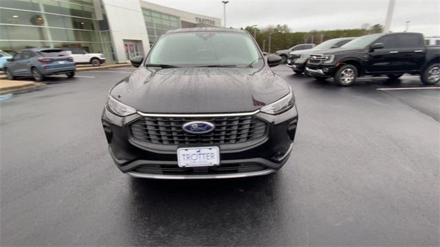 new 2025 Ford Escape car, priced at $28,990