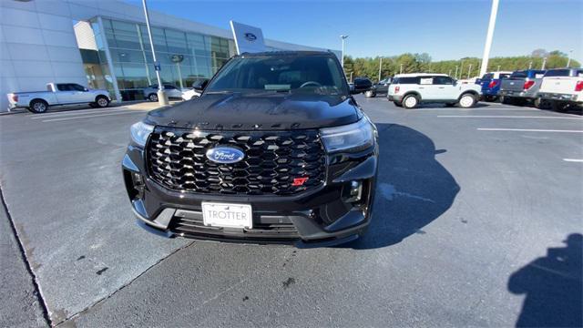 new 2025 Ford Explorer car, priced at $59,895