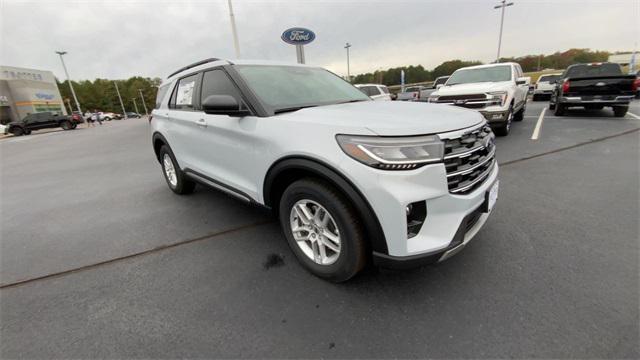 new 2025 Ford Explorer car, priced at $44,165