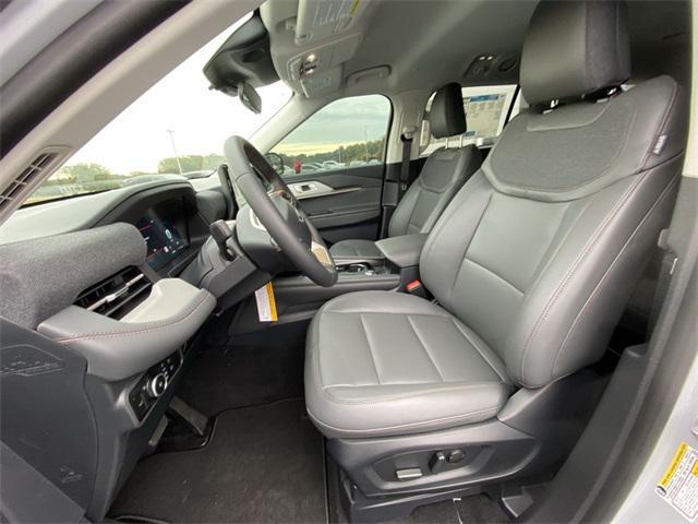 new 2025 Ford Explorer car, priced at $44,165
