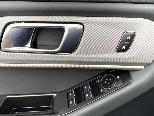 new 2025 Ford Explorer car, priced at $44,165