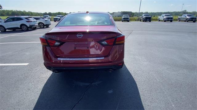 used 2023 Nissan Altima car, priced at $22,900