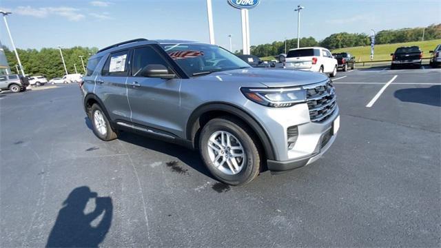 new 2025 Ford Explorer car, priced at $40,350