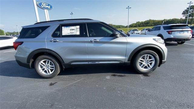 new 2025 Ford Explorer car, priced at $40,350