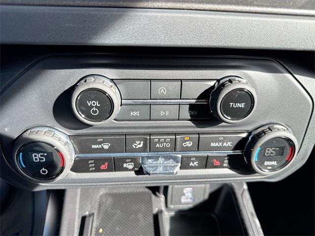 new 2025 Ford Bronco car, priced at $46,165