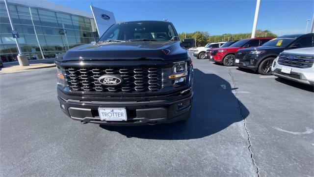 new 2025 Ford F-150 car, priced at $51,990