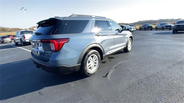 new 2025 Ford Explorer car, priced at $40,945